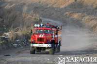 Несколько лесных пожаров тушат в Хакасии