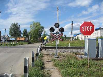 В Хакасии ограничили автомобильное движение через железнодорожный переезд
