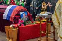 В Саяногорске простились с погибшим во время спецоперации Александром Савельевым