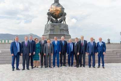 Итоги рабочей поездки главы Хакасии в Республику Тыва