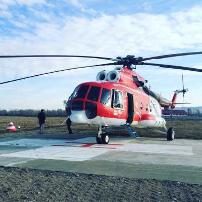 Пострадавших в ДТП на границе Хакасии эвакуировали в больницу вертолетом