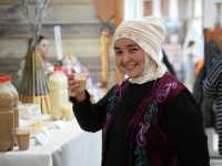 Пей кумыс, ешь бешбармак: фестиваль «Бай Дасторкон» прошёл в Хакасии