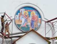 Большая и яркая мозаичная икона появилась в Абакане