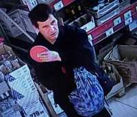 Мужчину с тряпичной сумкой разыскивают в столице Хакасии