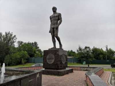 Вандалы расписались на памятнике Ивану Ярыгину