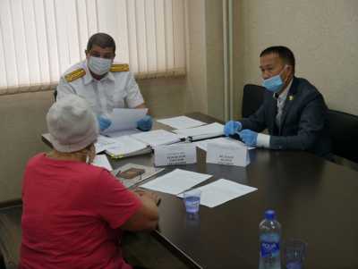 Следователи и уполномоченный по правам человека в Хакасии провели прием граждан