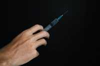 Минздрав разрешил вакцинацию пожилых «Спутником Лайт»