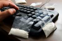 Житель Хакасии фасовал наркотики и продавал их в Интернете