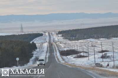 Снег затаил опасность для автомобилистов Хакасии