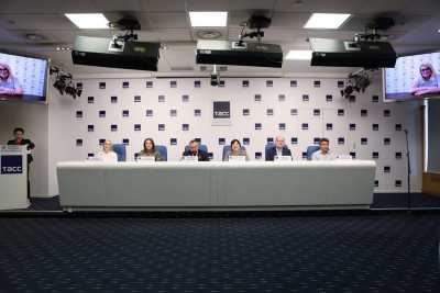 Журналисты газеты «Хакасия» приняли участие в пресс-конференции, посвященной гастролям хакасских артистов в Санкт-Петербурге