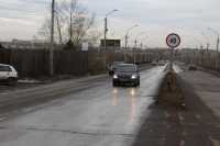 В Абакане на путепроводах и мостах введено ограничение скоростного режима