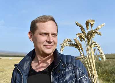 Михаил Фролов: «На следующий год «Аршановское» планирует увеличить площади пшеничных полей до 620 гектаров». 