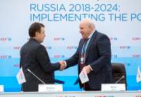 Глава Хакасии Виктор Зимин и начальник Красноярской железной дороги  Владимир Рейнгардт подписали соглашение о взаимодействии и сотрудничестве в области железнодорожного транспорта на 2018 — 2020 годы. 