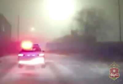 Открыли огонь по колёсам: в Хакасии лихач решил поиграть с полицией в догонялки