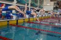 В Хакасии соревновались пловцы от 9 до 18 лет