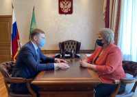 Глава Хакасии встретился с членом комитета по бюджету и налогам Госдумы РФ