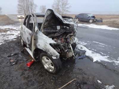 Неосторожное вождение на трассе в Хакасии унесло две жизни
