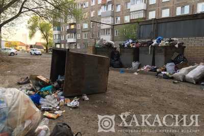В Черногорске решили проблему с вывозом мусора
