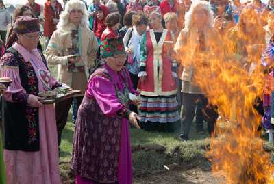 Народ Хакасии, его традиции, гостеприимство, культура — один из главных  ресурсов для развития туризма. 