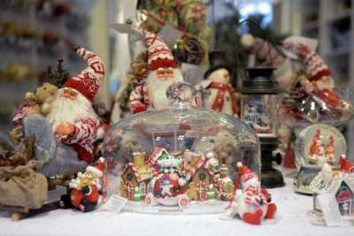 В Черногорске на открытии новогодней ёлки организуют выставку-ярмарку