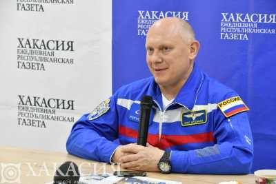 Олег Артемьев предлагает жителям Хакасии стать космонавтами