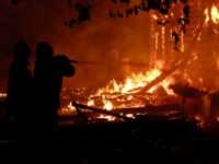 В Абакане днём горел дачный дом