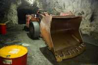 Арбитражный суд постановил сохранить рабочие места на руднике в Абазе