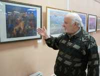 Виктор Владимиров представил на выставке шесть картин. Две из них — «Огонь шамана» и «Уютный огонь у печи» — открывают серию «Образ огня», которую художник намерен продолжить. 