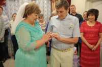 Семья из Саяногорска отметила 45-летие совместной жизни
