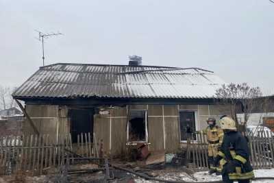 В Усть-Абакане пожарные спасли женщине жизнь