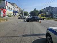 Переломами закончилась встреча двух автоледи в столице Хакасии