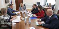 На встрече в Москве стороны обсудили вопросы развития системы здравоохранения Хакасии. 