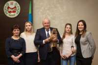 В Хакасии щенок Забота скрепил союз власти и зоозащитников