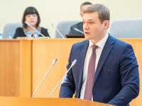 Глава Хакасии Валентин Коновалов призвал муниципалитеты ответственно относиться к расходованию денежных средств в 2024 году: все знают, какие есть сложности на сегодняшний день у республики и у страны в целом. 