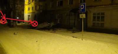 В Черногорске иномарка врезалась в здание