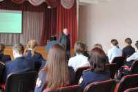 Ликвидатор аварии на Чернобыльской АЭС рассказал школьникам о работе в зоне катастрофы