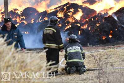 В Хакасии снова горело сено