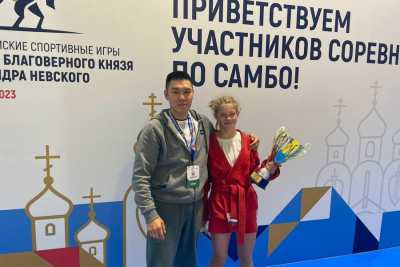 Хакасская самбистка завоевала золото Всероссийских спортивных игр