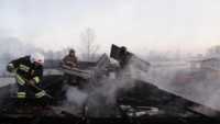 В Хакасии огонь повредил жилой дом