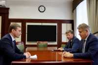 Глава Хакасии встретился с полпредом президента РФ в СФО