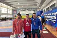 Борцы из Хакасии завоевали медали на турнире в Красноярске