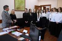В Верховный Совет Хакасии нагрянули школьники
