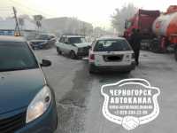 Серьезное ДТП в Черногорске не обошлось без пострадавших