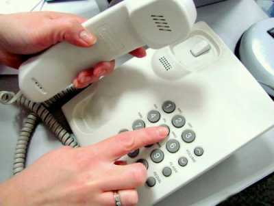 Жители Хакасии могут узнать о зарплате по телефону «горячей линии»