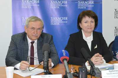 Владимир Костюш и Татьяна Курбатова заверили: ситуация под контролем. 