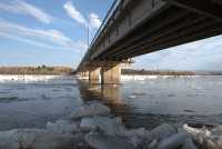 По данным на 9 апреля, гидрологическая обстановка в республике стабильная. Уровень воды на большинстве рек за сутки повысился, достижение опасных отметок не прогнозируется. Река Абакан продолжает очищаться ото льда. Однако в районе Абазы отмечается ледостав с полыньями. 