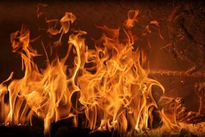 Ревность, месть и пламя: черногорец подозревается в поджоге автомобиля