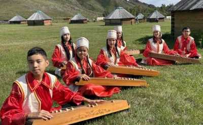 Навыками владения национальных инструментов померятся ученики Хакасии