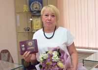 Лина Соколова удостоена почётного звания «Заслуженный экономист Республики Хакасия». Работе в правительстве она посвятила 29 лет. 