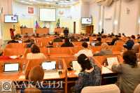 Правительство и парламент Хакасии нацелены на решение социальных задач
